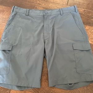 Men’s Nike golf shorts